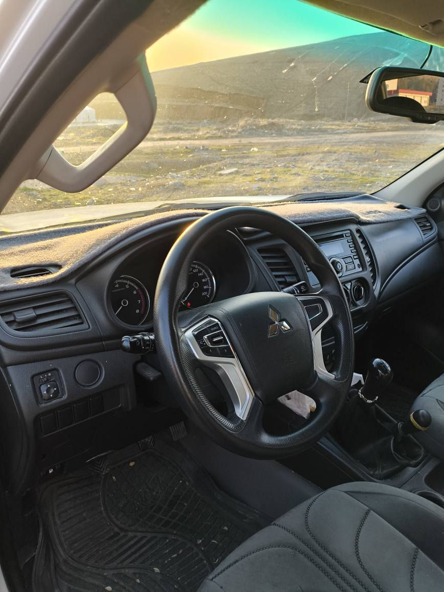 قەزافی L200بۆفرۆشتن 2020
دەرەجەیەک محسن سوکان ڤۆلیۆم دەبڵ دەعامی تایەیی تازەیە هەزەی تازەیە قرچێکی پێشی هەیە بۆنیدی بۆیاخە  دووپەڵەی بچوک کارتی هەیە تحویل و غەرامەو مەکینەو گێڕو ئەکسلی بەشەرت یەک دینار مەسروفی تیانییە ماڵی دۆستە سەیارەی مەعرەز نییە.*********** السليمانية, العراق
