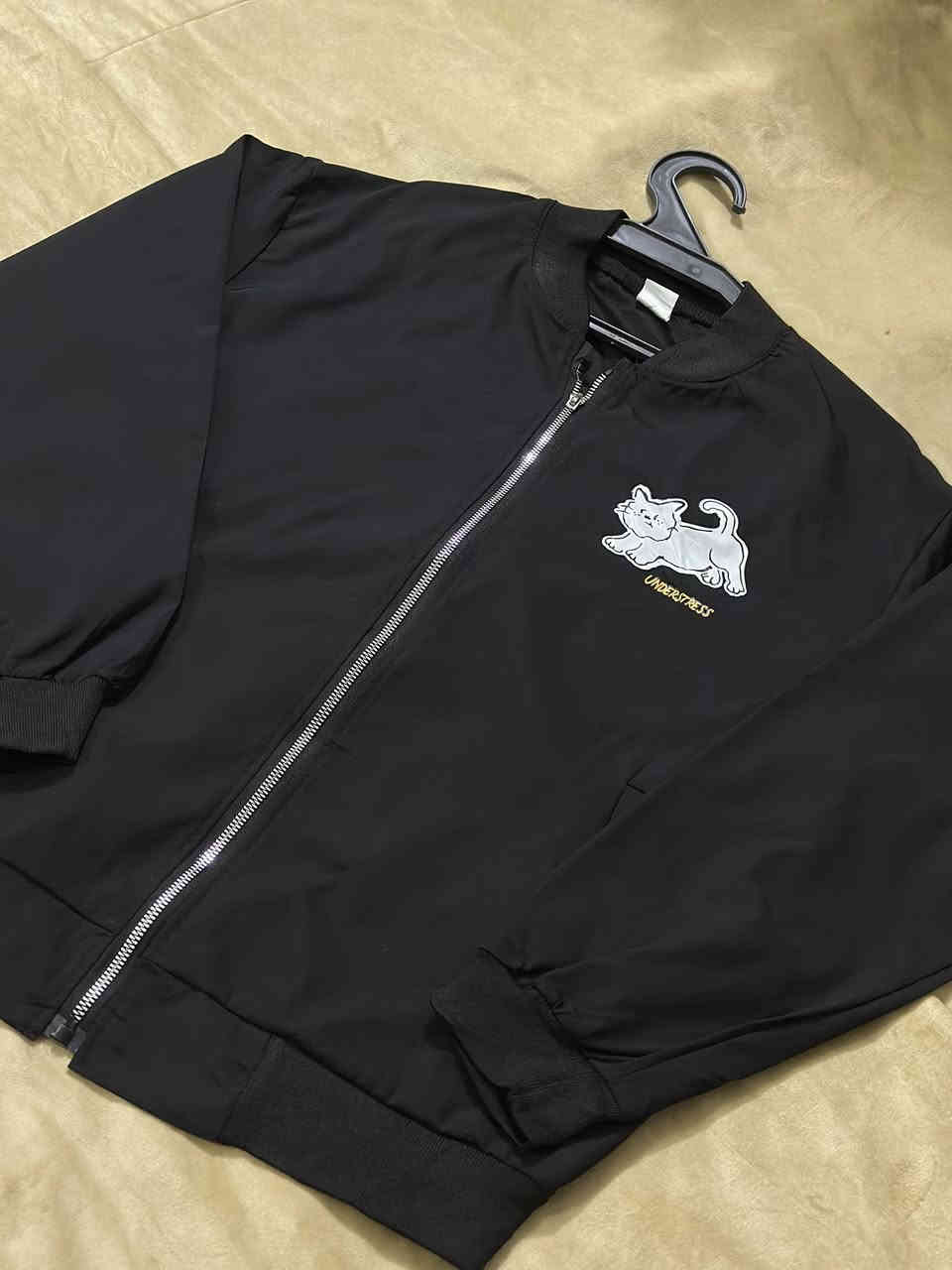 قمصلة كوالتي عالي بالة اوربية السعر 9الف 💸 
‌‎يتوفر توصيل داخل النجف و بغداد 🚚 

***********‌‎للحجز يرجى التواصل معنا دايركت او على الواتساب 

.
.
.
.
.
.
‌‎#البسة_رجالية_نسائية_اكسسوارات_ساعات_هدايا #كوالتي_درجه_اولى💯💯 #ملابس_احذية_حقائب_شالات_اكسسوارات_نظارات_قبعات_شالات
