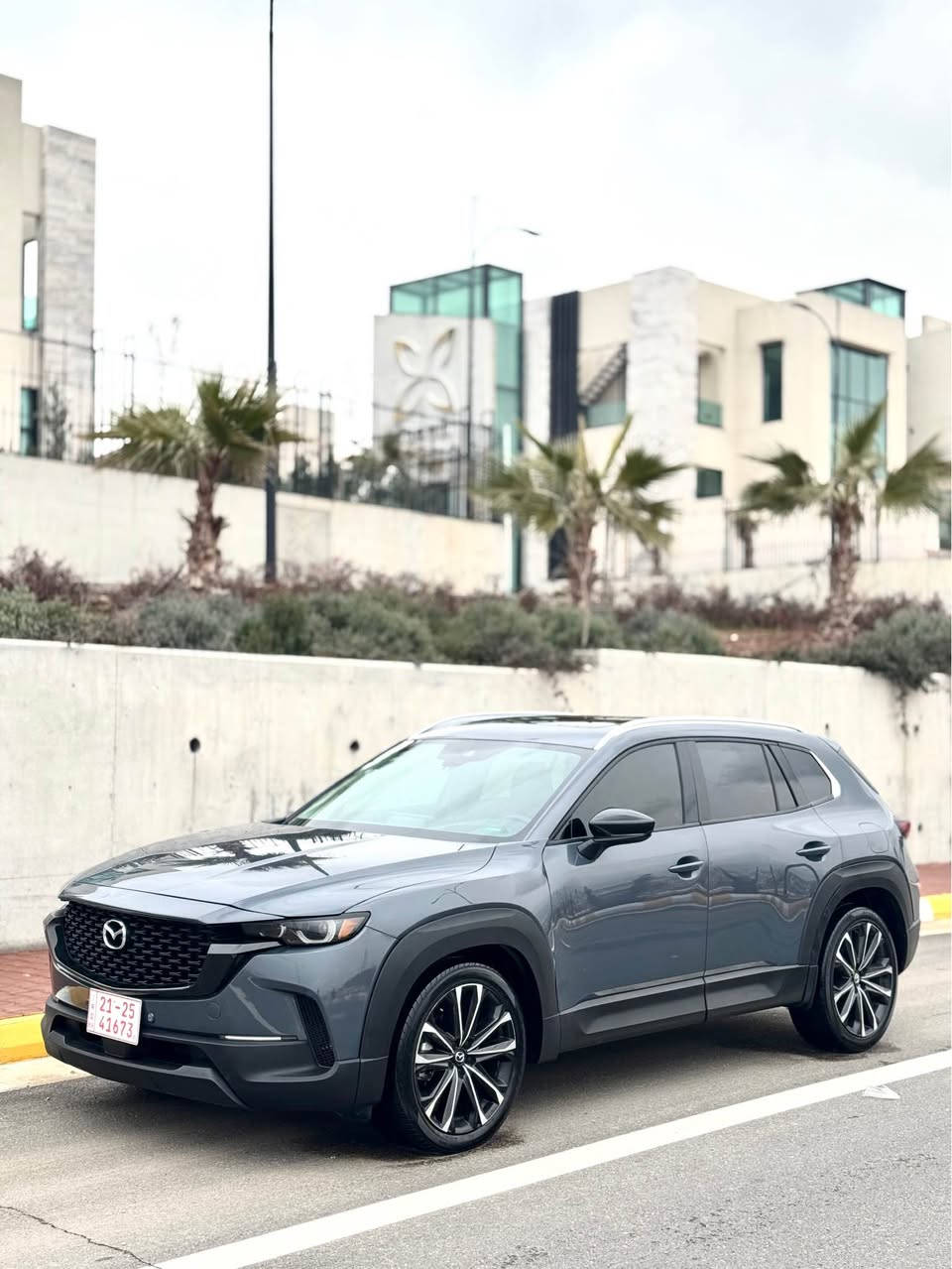 mazda CX-50 premium plus
٢٠٢٤
پریمیوم پلەس
یەک پەلە بۆیاخ 
٣ پەلە پی دی ئار
١٢ هەزار رۆشتەوە
فولل فولل مواسەفات
ناوقەیسی
کوشن هیتەر 
کوشن تەبرید
کوشن خەزن
کوشن کارەبا
داتاشۆ
پانۆراما
حاسە ٣٦٠
رادار ٣٦٠
ئۆتۆ ستۆپ 
ئۆتۆ درایڤ
کامێرە
لاید لید
سنوق جەگ
ئێرباگ سوکام و داشبل بە بیلادی گۆراوە بە شەرتی هەموو شتێک
ژمارە کاتی ٣ مانگی لەگەلایە
لە سلێمانیم 
***********
٢١٧گەڵەو مەجالێکی کەم السليمانية, العراق
