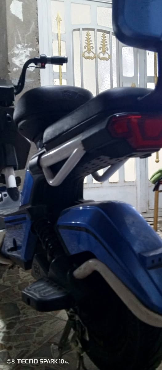 السلام عليكم
دراجة شحن للبيع السعر، ٢٥٠وبيهة مجال

***********
