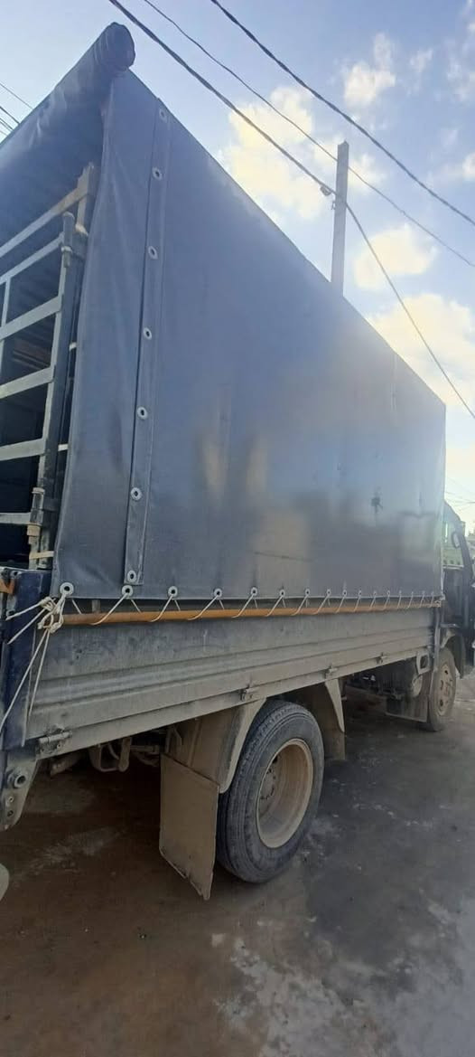 سلام عليكم سياره كنتر صيني 2012 رقم ديالئ سنويه مو صاقطه تايرات أخو الجديد ترايك بغداد ما ناقصها برغي سياره مال شغل كير ومحرك ام عيون 3000 لا صرف ولا بخار من الدعاميه لل دعاميه شرط 60 وبيها مجال ***********
