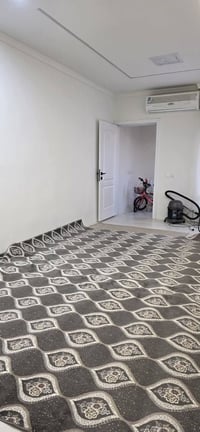 دووفەرشی 3بە4 ئەسڵی بە 250هەزارو مەعمەلە. 07718913448