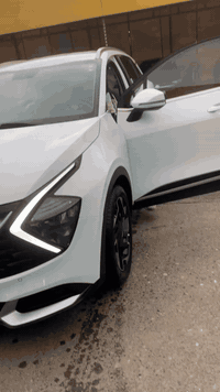 السلام عليكم
كيا سبورتج 2023🔥🚘

رقم أربيل  الجديد انكليزي تحويل او وكاله بسمي 

شخط باب خلفي 20 سم غير محفور بسيط والباقي كافله من كلشي للدعاميه  كفاله 🔥

ماشيه 52الف 🔥🔥

خليجي موديل 2023✅

سعة المحرك 2.0L✅

مرتبط بناقل حركة أوتو 6 نمر✅

كشنات كهرباء عدد 2 مع تدفئة الكشنات والمقود ✅

حساسات أمامية ✅

حساسات خلفية✅

لايت زينون + LED✅

كشافات ✅

بك لايت LED✅

حجم الاطار 235/50R19✅

ويل كب ✅

4 دسك✅

ماسحة خلفية✅

اريل نفكيتر ✅

مفتاح التشغيل بصمة نزول وصعود الجام بالريمونت✅

دشبول شاشة ✅

شاشة Apple Car play✅

كاميرا دوارة ✅

مثبت السرعة Cruise✅

المودات والأوامر الصوتية✅

أوضاع القيادة  Drive Mode✅

فحص أنظمة السيارة ✅

حساسات ضغط اطارات ✅

مقود جلد حياكة ✅

شفتات مقود✅

قطعتين تبريد✅

هاند بريك كهرباء ✅

ا ABS ✅

ا Auto Hold   أوتو هولد✅

ا ISOFIX   مثبت مقعد الطفل✅

نظام مانع الانزلاق✅

نظام نزول المنحدرات ✅

اشارة في المرايا الجانبية✅

مخرج منفذ الطاقة✅

ا  Bluetooth ✅

شاحن هاتف Wireless ✅

_______________________________________________

موقع: بغداد // 

السعر 220 وبيها مجال 

لاتصال 
والاستفسار ***********
