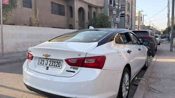 السلام عليكم 
ماليبو 2017مواصفات LT1  ابيض
ماشيه 73 مايل 
الضرر//  ضربه لحد البدنه واكفه الضربه
شواصي لغود مكفولة
راديترات غاز  تبريد ماء  كله جديد 
رقم جديد 
كير AT المرغوب
المواصفات LT1 
🔴 بصمه ابواب + جنطه
🔴 تشغيل عن بعد 
🛑محرك 1500 توربو
🔴مانع انزلاق
🛑لدات اماميه نهاري 
🛑 اوتو بريك 
🛑كشن كهربائي 
🛑تبريد مناخين منفصل SYNC
🛑تبريد قطعتين امامي خلفي 
🛑شاشه كبيره تدعم 📲Android Auto/car play
🛑خرائط Gps📌
🛑كامره خلفيه 📷
🛑كروز مثبت سرعه
🛑شاشة ضبط واعطال بل دشبول
🛑منافذ USP/ 12V /Tip C
🛑مانع انزلاق ⛔️
الحماوه ماكو تماماً 
السيارة كامله بدون نواقص
***********
107$
