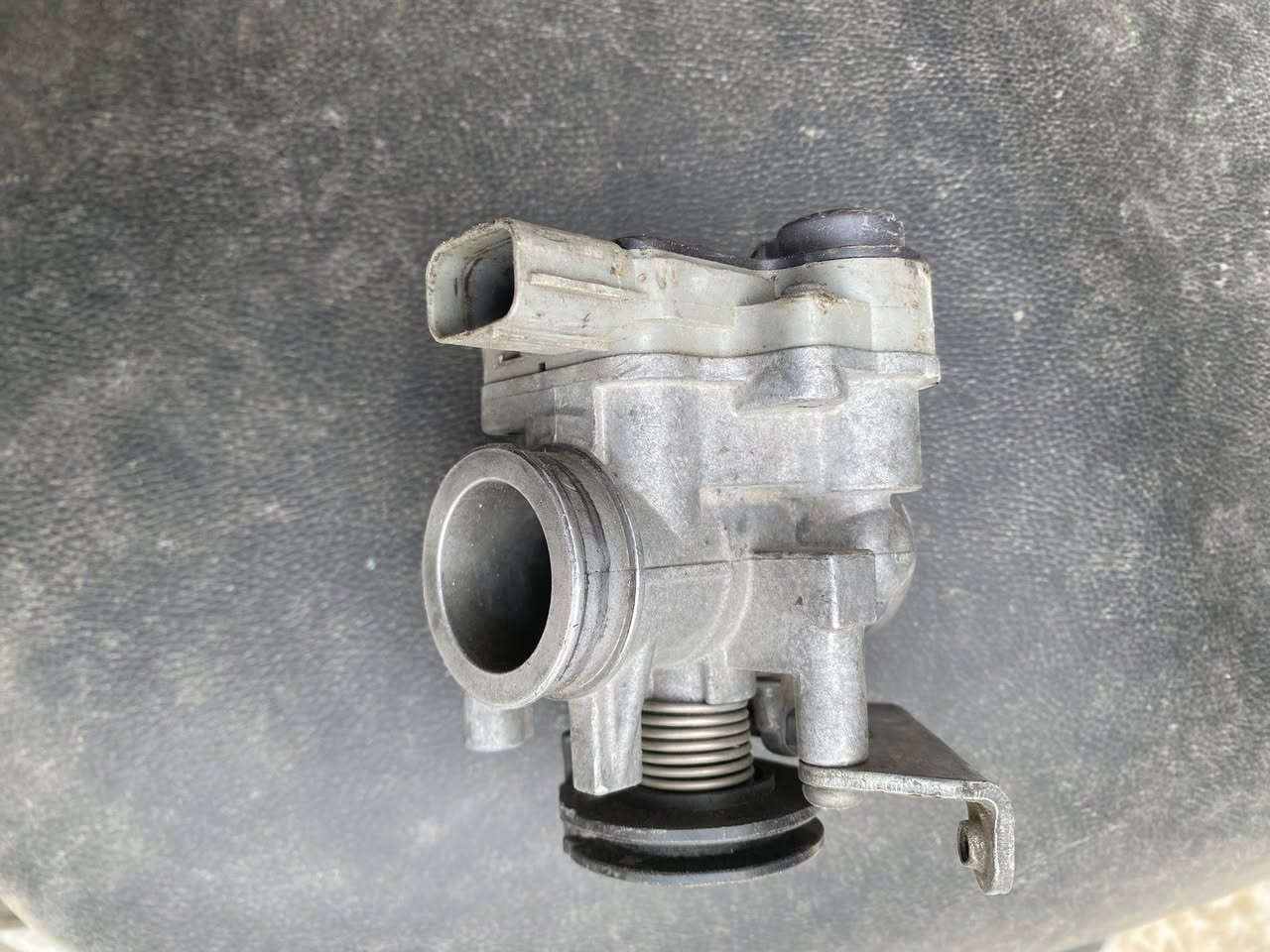 السلام عليكم تحطيم الاسعار 
من رخصة الادمن
ابيع شلعه بسعر كلش مناسب 
وذا مفرد هم اسعار مناسبه جوه السوك وبعيد عن السوك 
 
غراض مال سكنس فحل 
جويتر 
يدات بريك رياضي اصليات 
سبعه مال فحل 
صالنصة صجمية 
سبايدر 
قايش اصلي شركة متسيوبيشي
جوين مال نوزل
***********
