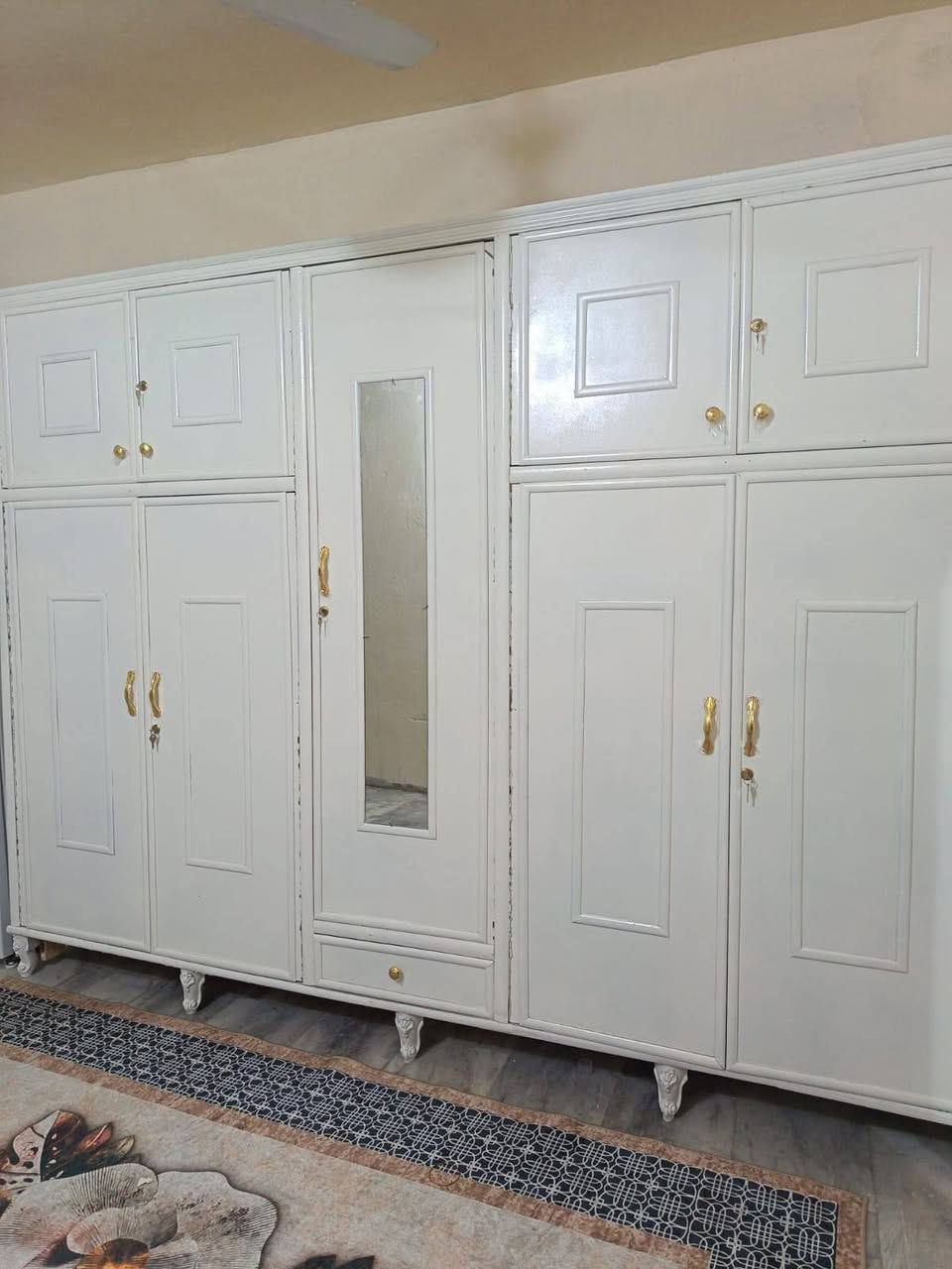 كنتور لبيع صارله يومين من فصلته سويتله اارجل وجامه وملاحق صار عليه ب650 اريده قفله 500


**إذا كنت صاحب هذا الإعلان وتريد حذفه لأي سبب، رجاءا أرسل رسالة إلى الدعم الفني**