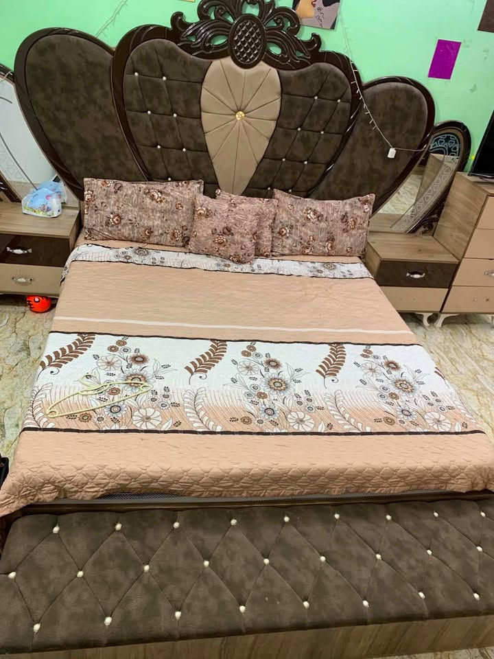 غرفه اخشاب للبيع بسعر 550 وبيها مجال العنوان الغزاليه ***********
