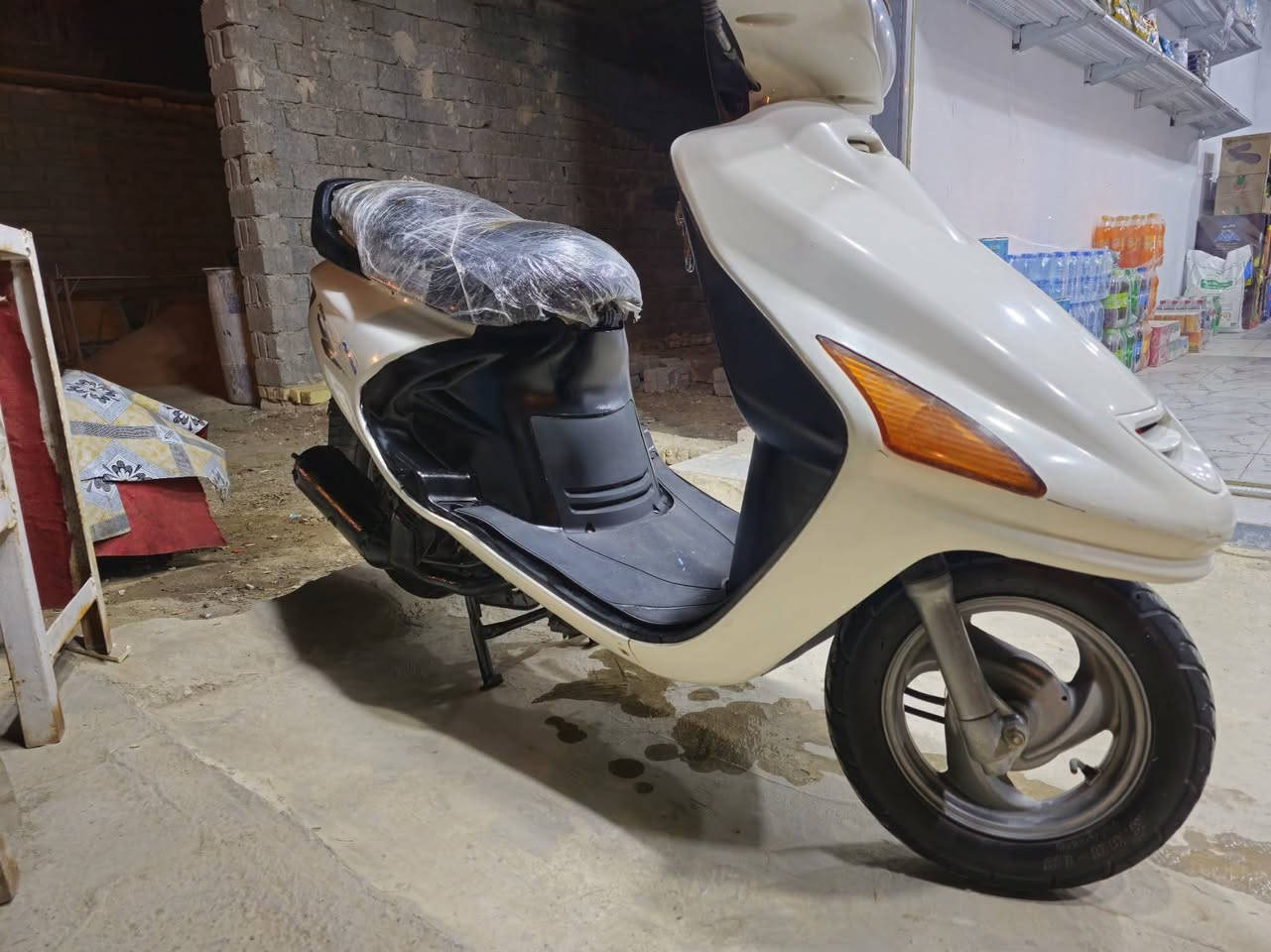 السلام عليكم دراجة فراشة فحل لبيع دراجة خير من اللة  شغالة سلف هندر كهربائيات شغالة السعر 350
مكاني بابل الاتصال ع الرقم ***********
