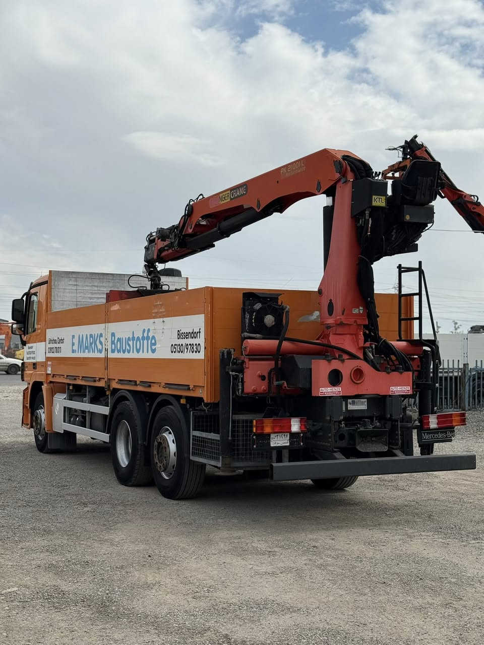 معرض مهدي اربيل
نوع : اكتروس كرين بلوك
موديل : 2012 معلاي 2018
حجم :2541
ألون : برتقالي  
مواصفات: مارسيدس اكتروس بيلادي كرين بالفينكر 21001. 2 سیلایت توب كماش بيلادي كاعي بودي حديد كدام سبرنك فحص هزه بي 
گير : توماتيك 12 نمر
 العنوان : اربيل  قوشتب تريق كركوك  معرض مهدي اربيل 
***********
***********
