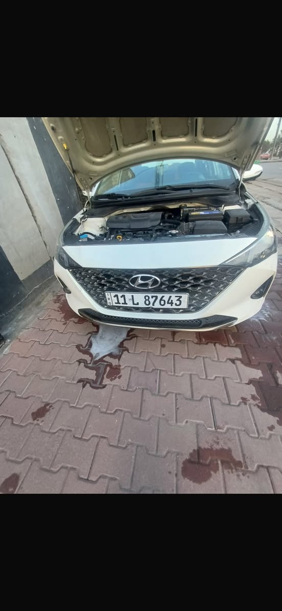 سلام عليكم اكسنت موديل 21 سياره نضيفه مال بيت بيهه بارد بلباب لخلفي اليمنه وبارد بلباب لخلفي لأيسر وشبر صبغ بجاملغ فقط كير ومكينه مكفولات ماشيه 96 بسمي تحويل ثاني يوم ارقام انكليزي هزه جديده سعره 116 وبيهه مجال مكاني بغداد الشعب مقابيل الاسواق المركزيه الاتصال ***********
