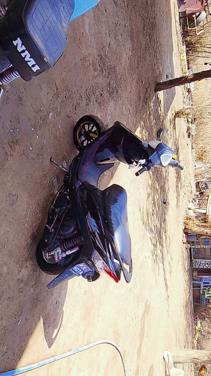 السلام عليكم دراجه للبيع مكان بابل قاسم السعر 350 وبها مجال ماكينه 55 مشيف والشرايبخ***********
