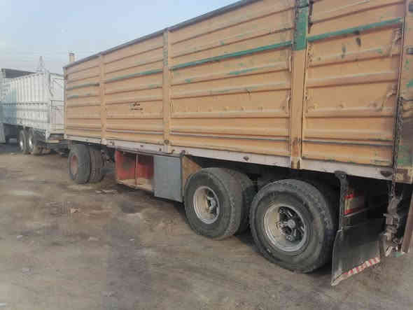 سلام عليكم للبيع عربانه لعاب شريط دناكير ١٣ مربع ألماني مكاني ديوانيه رقم ***********
