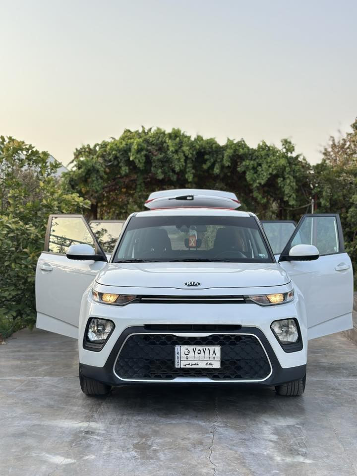 السلام عليكم
كيا سول 2020 وارد امريكي 
المواصفات: S  ابيض 
.رادار امامي جانبي 
.تحذير من اصطدام أمامي خلفي + تحديد مسار
.شاشه أماميه كار بلي , وكاميرا خلفيه + تحذير خلفي
تحكم ستيرن جهتين خاصيه النقطه العمياء
مراقبة ضغط الهواء داخل الاطارات
المكابح مانعه للانزلاق ABS + اوتو هولد
محرك 2000 دوش
شاشه أماميه , وكاميرا خلفيه
ماشية 84 الف ميل 
وصور الحادث موجودة بالمنشور 
السعر ((130))
للتفاصيل اكثر اتصل او راسلني على الواتساب
 ***********
صلاح الدين قضاء بلد
