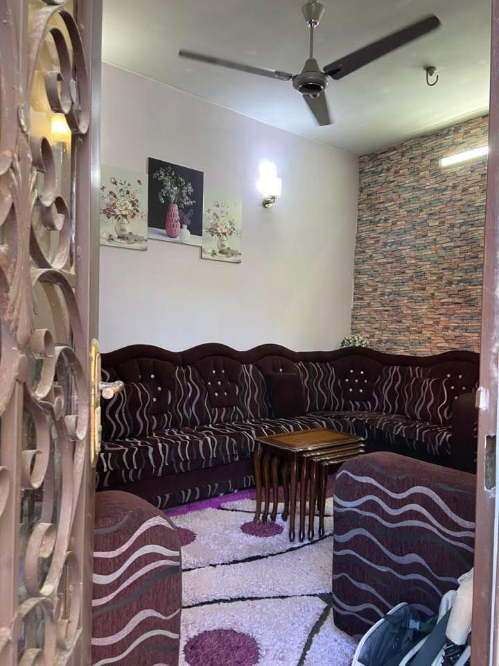 🔴عروض مكتب (( العلاف لتجارة العقارات )) 🌟
🏠دار للبيع مساحة 108 متر الواجهة 6 متر ✨

🛑طابقين بناء مرتب جداً 💠

1️⃣الطابق الاول : غرفة نومً  + هول + استقبال + مطبخ كراج + حديقة 🌳+ صحيات 🚾

2️⃣الطابق الثاني :  غرفتين نوم  + هول + بلكون + صحيات 🚾

📄سند سكني ملك صرف / شرط القرآر التمليك والتحويل 
❌لانتعامل برفع سعر العقار عن سعرة الآصلي نجمع البايع بالمشتري مباشرتأ _ لا نوقف البيعة بخلاف عن الدالية 

🛑موقع مميز جداً 💥

🔴سعر مناسب جداً ⚡️

🌍الموقع / الصديق الاولى قرب (( مرطبات البحرين )) 🇧🇭 
🔴يقع على شارع تبليط 12 متر 🌀
للاستفسار 

⏮️مراجعة مكتب العلاف لتجارة العقارات 🌟

أو الاتصال 

☎️ أسيا ***********

أو

 ☎️ كورك ***********

⏪️مع العلاف للعقار استثمارك في آمان ⭐️

🌐عنوان المكتب / الموصل _ حي الزراعي قرب جسر السويس 🔥

📌نستقبل عقاراتكم وطلباتكم العقارية .
