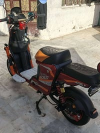 درجة شحن لبيع خمس بض اريات ولي موديل 2026   الصلي دبل إشارة لد زنون  ا...