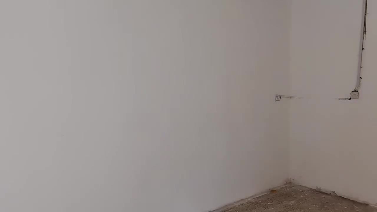 بيت للايجار مساحه ٧٠متر ركن
مدخل الجسر الكيات طابقين ركن ع ثلاثه شوارع وع ساحه جديد مرتب جاهز عائلة صغيره فقط 
***********
