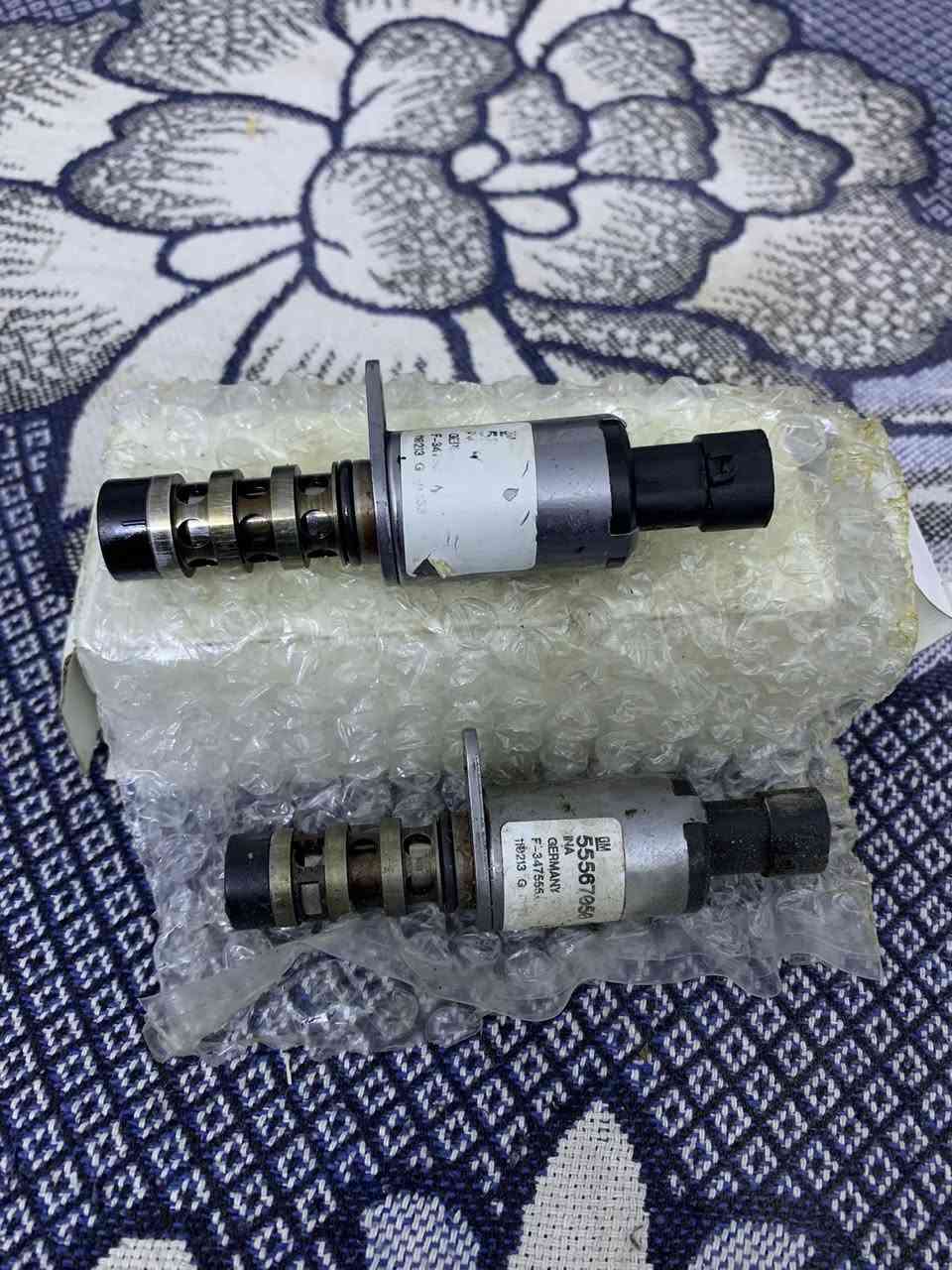 السلام عليكم غواص كروز مستعمله وبحاله جيده كلمن وسعره  ملاحظه الي ماعنده يجي ياخذ بلاش بس لا يكسر بيهن لا أسعارهن اخو البلاش 
تخم النوزل 25 ألف قفل بيهن ضفيره مسطره 
چويتر شغال 25
براد الواحد على 20 ألف 
دبه ماء مع القبق 15 الف 
قاعدة فيت بم كامله 25 ألف قفل اصليه مو تجاريه
حساسات vvt بدون فلاتر زوج 20 ألف 
***********
