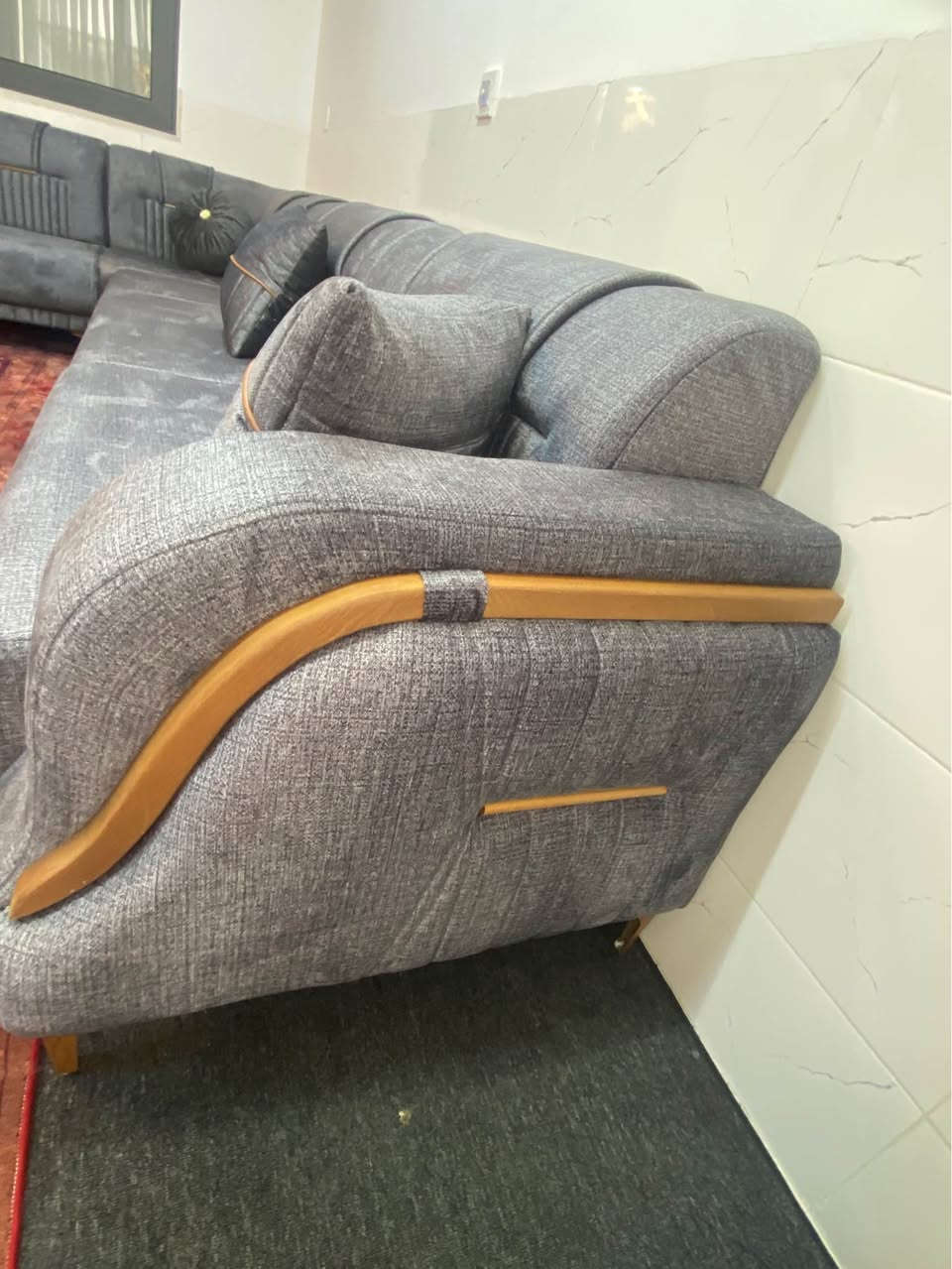 تاقم L ڤي أيپي  بؤ فرؤشتن. يسفنجي ١٤ سيم سؤفت  پشتي و ده سكي داري زانه لؤكه ده ستي دوو نيه نرخي ٦٨٠ هه زارمه جال موشتري ني نا مه مه منيره له كه ل ريز دا شوين رانيه Singapore


**إذا كنت صاحب هذا الإعلان وتريد حذفه لأي سبب، رجاءا أرسل رسالة إلى الدعم الفني**