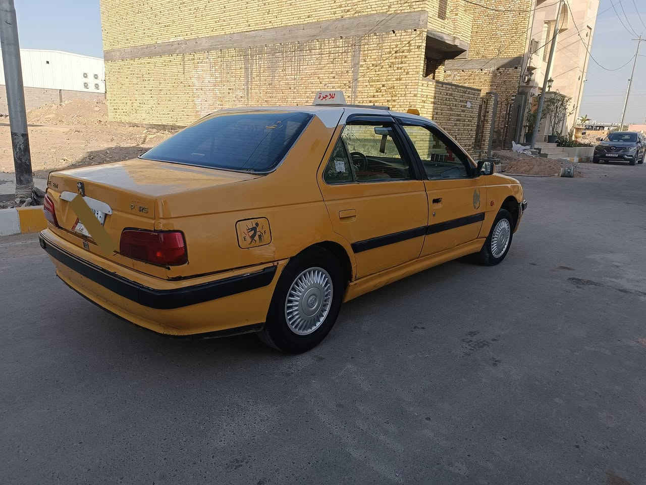 السلام عليكم أقره المنشوره 
بيجو بارص موديل/2013/رقم بصره راعيه بل بصره سنويه صاقط بل 2019/مشروع وطني جاهزه مكينه وكير وحداديه تخم تاير باتري كهربائيات جاهزه مكفول من الضربه والكصه والعيب الشرعي بيه رشات صبغ وبيه خياسات شي قليل مكان السياره الناصريه مركز السعر//16//وبيه شي كلش قليل تحياتي للجميع مو شراي لا تخابر //خابر على رقم ***********/
