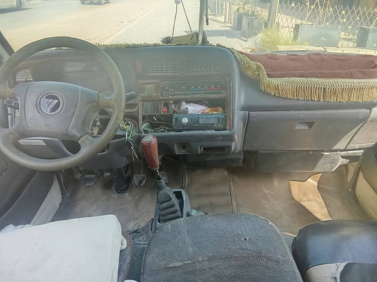 ، فتون 2009 للبيع سياره شغاله جير مكينه كهربائيات كلها تشتغل مكانه بغداد سعر ب 20اابيع سياره بيها مجال ب 20 وبيها مجال ابيعكم حديد*********** وبيها مجال
