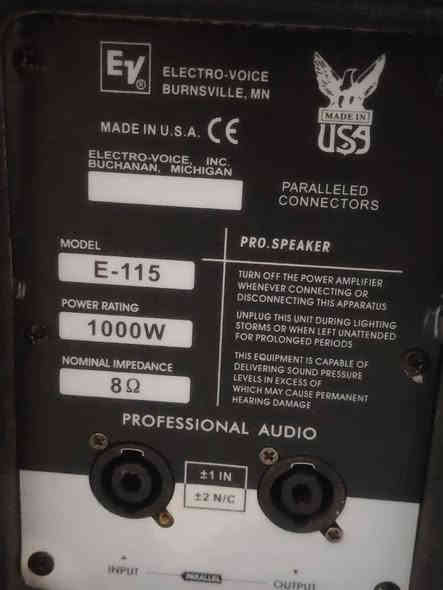 خدام الحسين ع سلام عليكم
سماعات (أي ڤي) امريكي 1000واط للبيع تواصل خاص 
واتساب ***********
