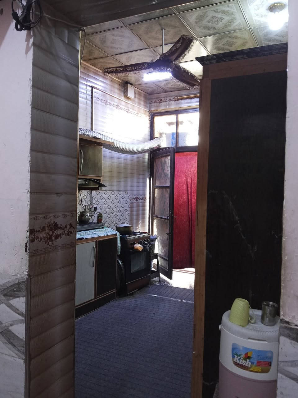 السلام عليكم 
بيت للبيع مساحته 114طابقين يحتوي على 3غرف وصالتين استقبال مطبخ صحيات طارمه منور كونكريت للطابقين السعر 83بي مجال 
سند 25 اقرار مباشر 
كربلاء طريق البوبيات عمود 86بدايه الحر الصغير يبعد عن الامام 3كيلو ونص كافه الخدمات مدارس سوك كامل 
***********
***********
