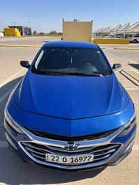 ماليبو 2023 فئه LS مواصفات عاديه ماشيه 49 الف كيلو حادثه جاملغ بنيد صب...