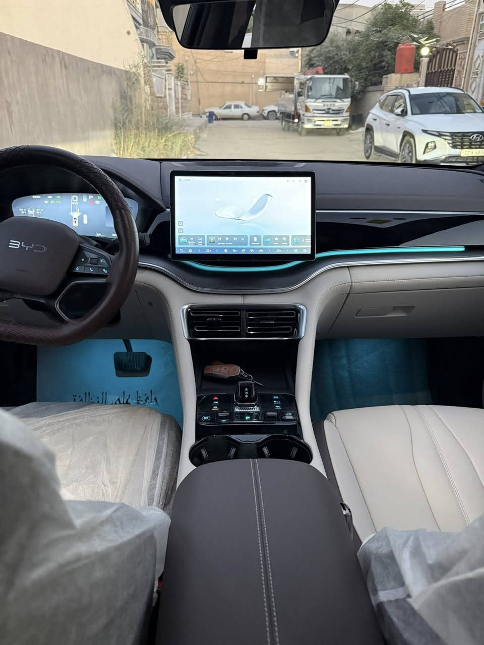 السلام عليكم 
للبيع فقط BYD سونك بلس موديل 2025 السياره ماشيه 1300 
600 HEV 
700 EV
مواصفات السونك بلس المعروفه 
السياره باسمي تحويل مباشر 
السياره كفاله عامه رقم بابل


**إذا كنت صاحب هذا الإعلان وتريد حذفه لأي سبب، رجاءا أرسل رسالة إلى الدعم الفني**