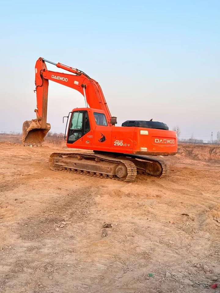 Korean imported Daewoo 290LCV, contact me if you're interested.


**إذا كنت صاحب هذا الإعلان وتريد حذفه لأي سبب، رجاءا أرسل رسالة إلى الدعم الفني**