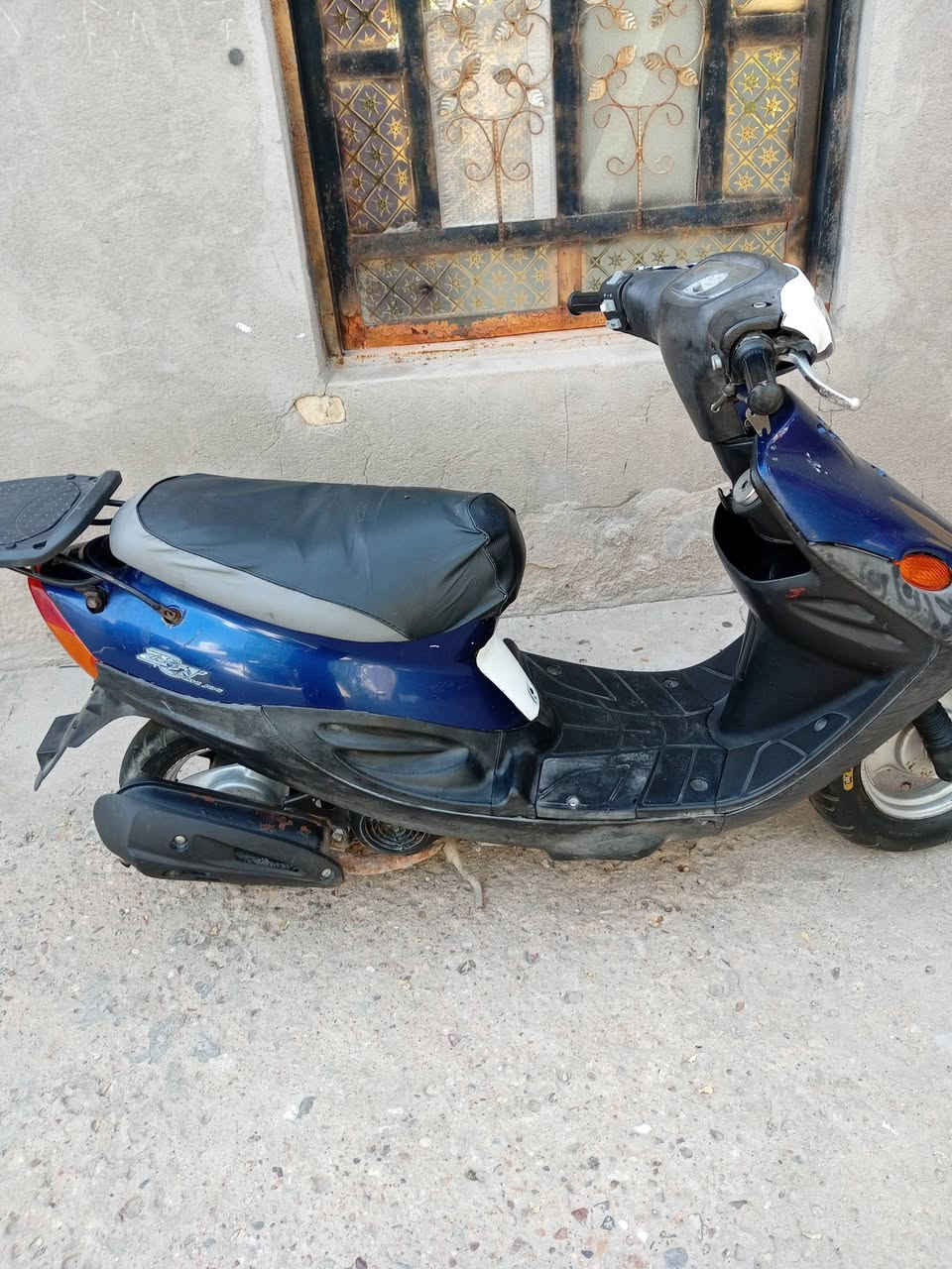 سلام عليكم شباب دراجه للبيع دراجه نضيفه وحلوه اوي نقص مابيه دراجه كامله سعر275وبيه مجال مكاني البصره القبله رقم ***********
