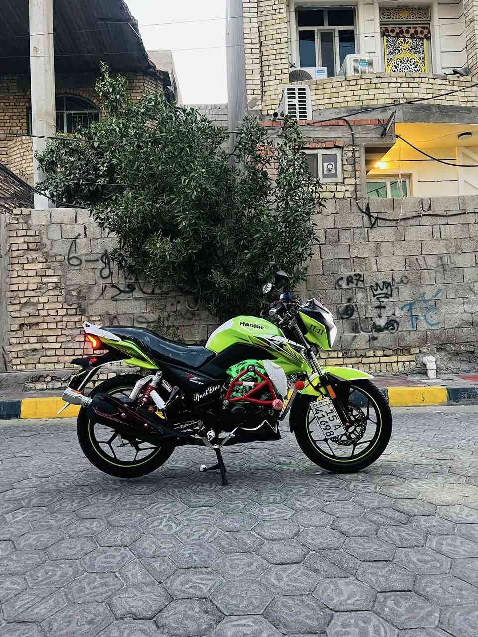 السلام عليكم ورحمة الله وبركاته هاوجي دي اف                 موديل2021دراجه جديده كلشي مو ناقصهه افحص وين مايعجبك مرقمه ارقام اجنبيه الممشى 30000 ب 19 ورقه و بي مجال للتواصل ***********
