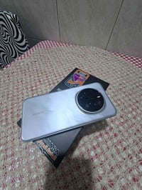 هونر ماجيك 7برو • ٥١٢ • شاشة مكسورة