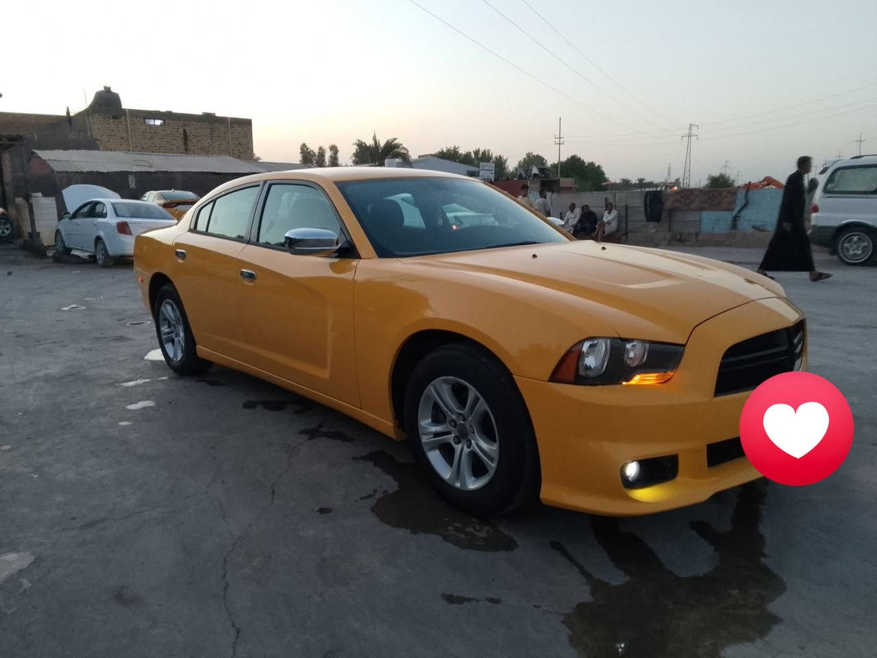 سلام عليكم جارجر للبيع موديل 2013 سياره حلوه وجاهزه من كلشي رقم دولي ذي قار بسمي جديد تخم تاير جديد باتري جديد تبريد ثلج سنويه لل 30 مكينه لا تنقيص ولا تبخير تلاثه وستميه  باقي التفاصيل تصل عله الرقم  
‏‪0773 217 6356‬‏ ما متوجد عله الفيس تصل وتدلل
