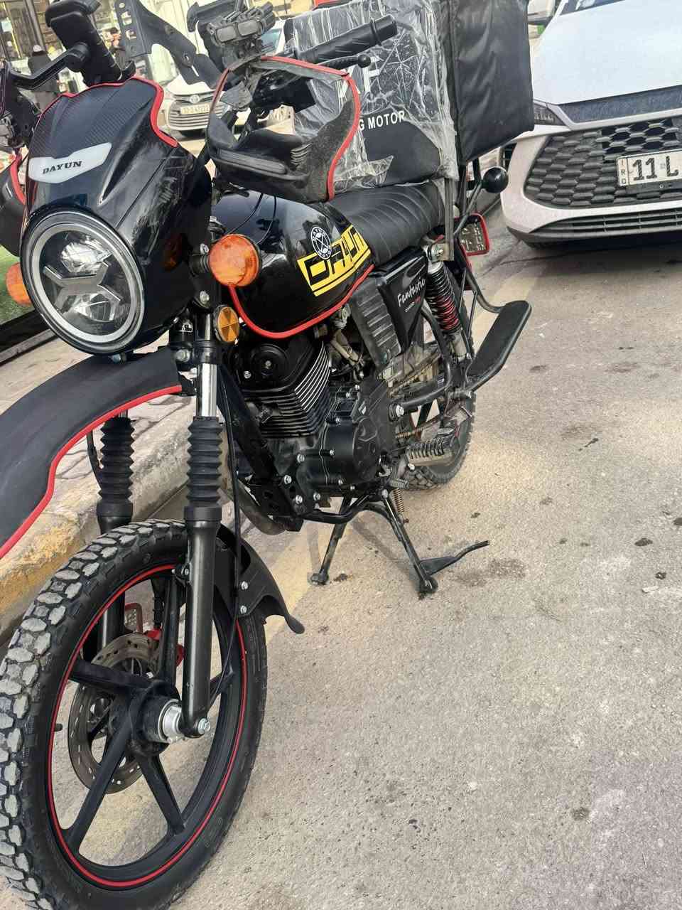 سلام عليكم دايون جبلي موديل 2025 رقم سليمانيه بأسمي للبيع او مراوس بدافنجر محرك 200دراجه ماشيه 11000 عارضهه بسعر 2650 للستفسار اتصل ع هذه رقم ***********
