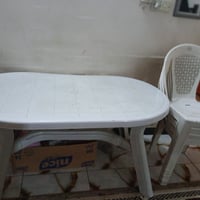 مكلفة بالنشر ميز وكراسي 4 للبيع السعر 40 العنوان الامين الثانية الاتصا...