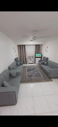 ع الكورنيش • غرفتين • صاله