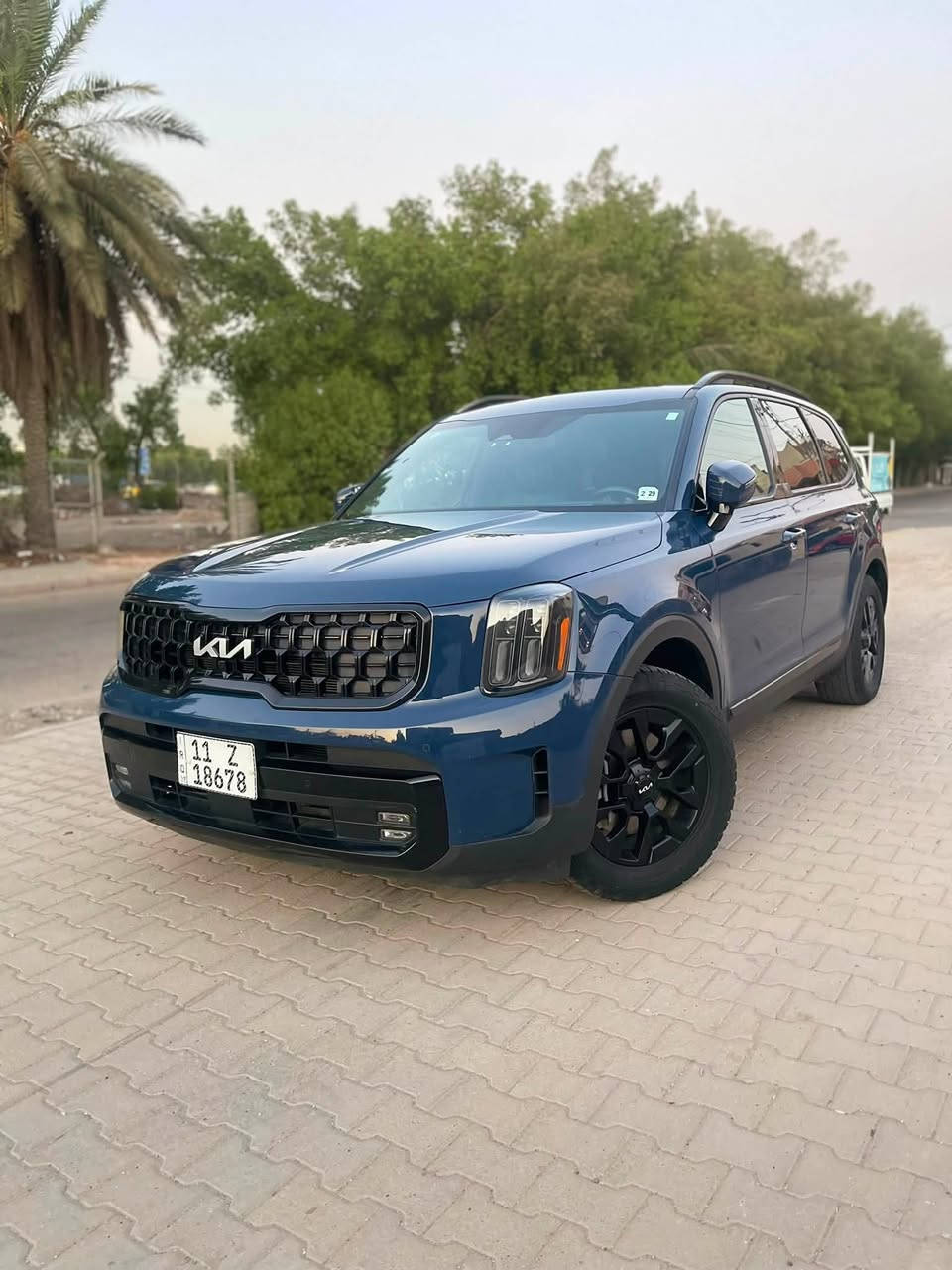 السلام عليكم 
للبیع

كيا تيلورايد موديل 2024 sx برستيج اكس برو فول مواصفات للاخير  
ملاحظة : ‼️مرقم بغداد شهداء باقيلها سنة و4 اشهر وتتحول ‼️السيارة باسمنة تاخذ وكالة بيها ‼️
‼️قطعتين صبغ جاملغ وبنيد بدون تبديل بدون دواخل كفالة ليبل واحد ‼️
ايرباك دركة فقط
ماشية 40.000 ميل 

 1-  كيا تيلورايد فئه sx xpro prestige
2- محركحح 6 سلندر 3800 
3-  ويل كب حجم 18 اطار نقشة خشنة  
4- كامرات 5 محيطية مراية داخلية كامرة 
5- داتاشو بالدشبول 
6- سقف اسود شامو كنتارا 
7- عداد المسافة الحال 
8- بصمة ابواب امامية  وبصمة تشغيل وتشغيل عن بعد
9- لايتات زينون عالي ناصي عدستين 
10-اشارة في المرايا الجانبية مع حساسات الاجتياز 
11- مصابيح ترحيب في مقابض الابواب + ترحيب بالمرايا 
12- رادار امامي تفاعلي للتوقف التلقائي امامي خلفي وجانبي 
13 - السيارة فتحتين سقف 
14-حساسات امامي خلفي
15-غرفة السيارة جلد نابا اسود نقشة خياط 
16-تحكم كهربائي متكامل لمقاعد  المقدمة 
17- المقاعد الامامية والخلفية تدفئة وتبريد  
18-شاشة دشبول كبيرة لمجموعة من الايعازات والضبط
19-بردات اصلية للابواب الخلفية 
20-مقاعد وسطية تطوى كهربائيا ويدوية الفتح 
21- انارة ليزرية محيطية متعددة الالوان لأنارة دواخل السيارة 
22-مرايا جانبية شفط كهرباء 
23- خاصية تحديد المسار والتنبيه عند الخروج من المسار 
24-المقعد الوسطي منفصل  VIP
25-تبريد السيارة 3 قطع 
26- تحكم ستيرن جهتين متعدد الايعازات 
27- وضعيات القيادة عدد 5 
28- تنبيه بالارتجاج في المقود عند الخروج من المسار او عند الرجوع 
29-كشن السائق مساج وذاكرة 
30 - جنطة كهرباء فتح واغلاق 
31- ستيرن تدفئة  
32- 5 وضعيات قيادة + 4x4
33- اوتو هولد + اوتو ستوب 
34- تحديد مسار الي + مثبت سرعة 
35- تبريد خلفي منفصل 
36- شاحن واير ليس 
37- منافذ شحن بالكشنات وبالخلف 
38- سستم صوت هارمن كاردن 
وباقي المواصفات بالسيارة الغنية عن التعريف 

السيارة موجودة بغداد / بغداد الجديدة 
‼️صور الحادث وصور التصليح ناشرهن مع الصور التعجبة السيارة يتصل على الرقم او واتساب ويتدلل‼️
***********
