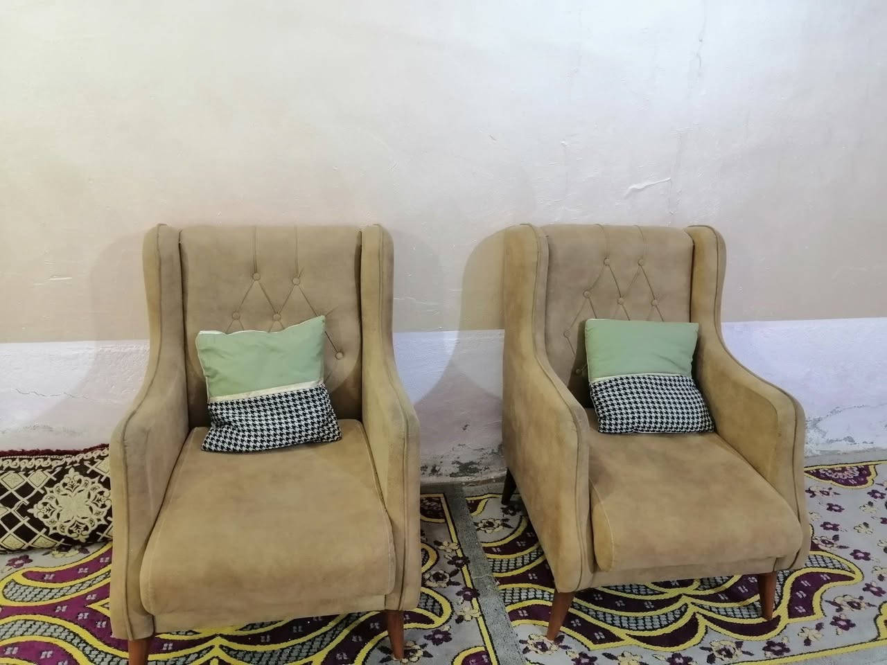 تخم قنفة تسكام الشمال نظافة ٩٠ /١٠٠ العنوان الفضلية الحي المدني السعر ٤٠٠ وبي مجال (***********) مو مال بالة تسكام جديد
