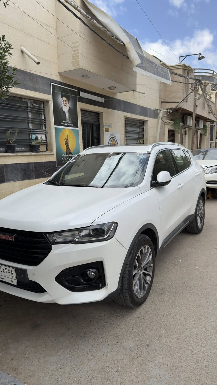 السلام عليكم
للبيع هافال موديل 2019 
ماشية 95 الف كيلو 
رقم بغداد محوله اوربي هزة وسنوية جديدة
فول مواصفات 
مكفولة بيها طختين بكد نص الاصبع ما مبينات
السعر 140 وبيها مجال 
المكان بغداد الكرخ العطيفية 
رقمي ***********
