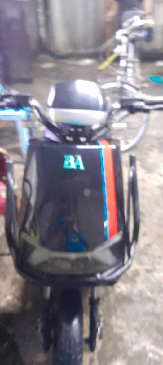 دراجة شحن البيع موديل ٢٥  
٦ بطريه سعره ٦٠٠ الف مكاني بغداد 

***********
