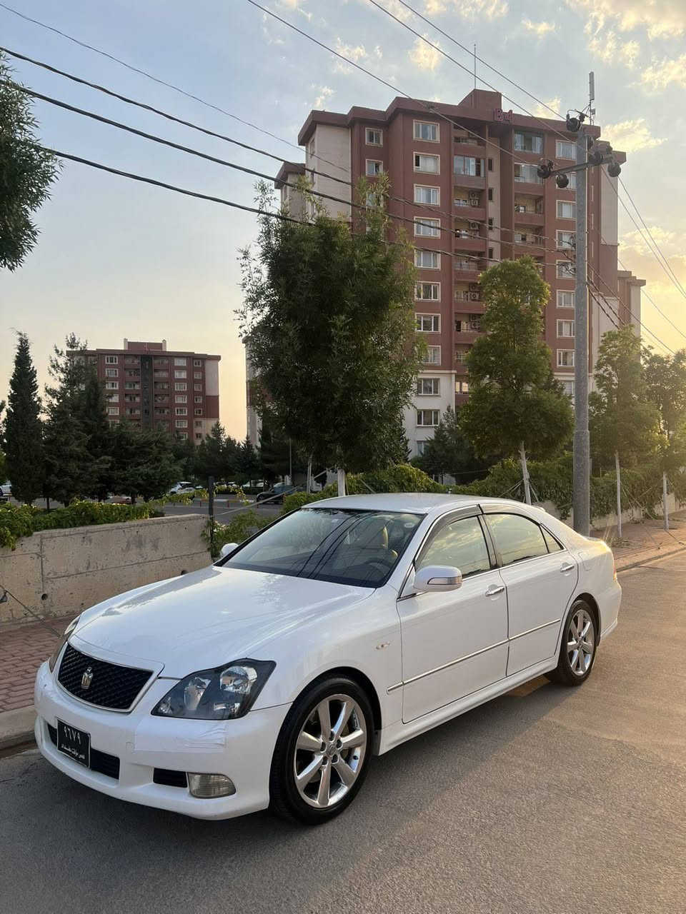 شاهینە 184 بۆفرۆشتن ساخ ساخ سەیارەکە هی ماڵی خۆمە کامل سێرڤسم کردوە لەوەتەی داخڵ بوە لای خۆمە بەشەرتی هەمو شتێک کۆدی بۆ کراوە لە سلێمانیە بۆ زانیاری زیاتر تەلەفون بکەن 
***********
