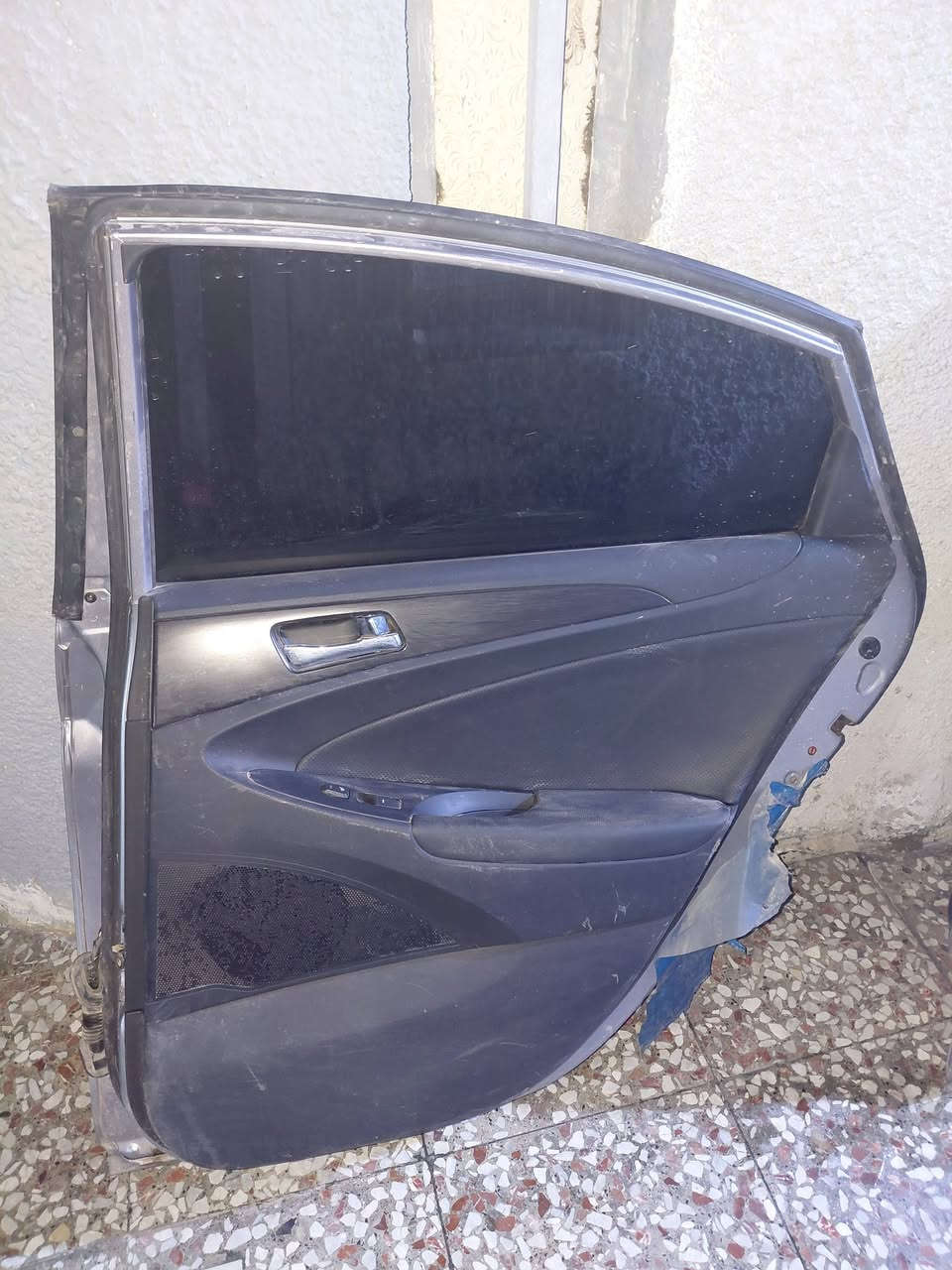 سلام عليكم يوجد ابواب سوناتا مظلع لون سلفر مال حاوية 
مكانهم بغداد


**إذا كنت صاحب هذا الإعلان وتريد حذفه لأي سبب، رجاءا أرسل رسالة إلى الدعم الفني**