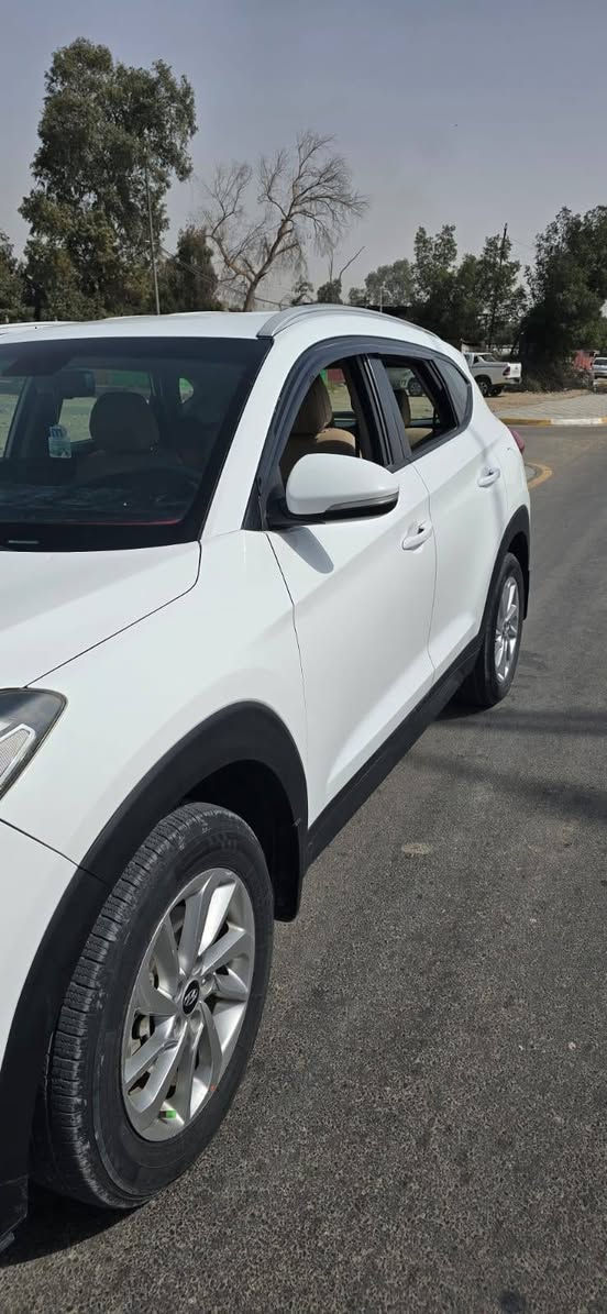 السلام عليكم سياره توسان 2016 خليجي للبيع
بيهه صبغ جاملغ أيمن وخشم البنيد بدون دواخل الساره بسمي التحويل مباشر الرقم انكليزي بغداد دبل كامره الداخل لونين تحكمات شاشه ونصف فول المكان الامين الثانيه السعر 142

الشراي يتصل على الرقم ويدلل شرط التحويل

*********** ويوجد واتساب
