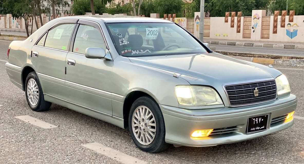 مەلیکە موس 2002 کریستاڵ ڕەنگێکی زۆر جوان و ناوازە و تاقانە و دەگمەنە مەکینە دیفۆڕی بچووك 171 کەم بەنزین خۆر ناو زەردی دەشپول نەجەف عارف عیساوی وەك شەریکە شاشە تەبریت فول پێش و دوای چرکەی تیا نیە هەموو گیانی بەشەرت دینار مەصرەفی تیانیە و زۆر زۆر پاکە سەیارەی ماڵە و کامل و جاهیزە کۆدی هەیە و بارکۆدیشی وەرگرتووە سەیارەکە موسە بەس ماشاالله ی ئەوێ هەرکەس بیکڕێ لێی ئەحەسێتەوە .
نرخی /   40  گەڵا خوار هەموو بازاڕ
شوێن / کەلار 
موبایل / ***********

