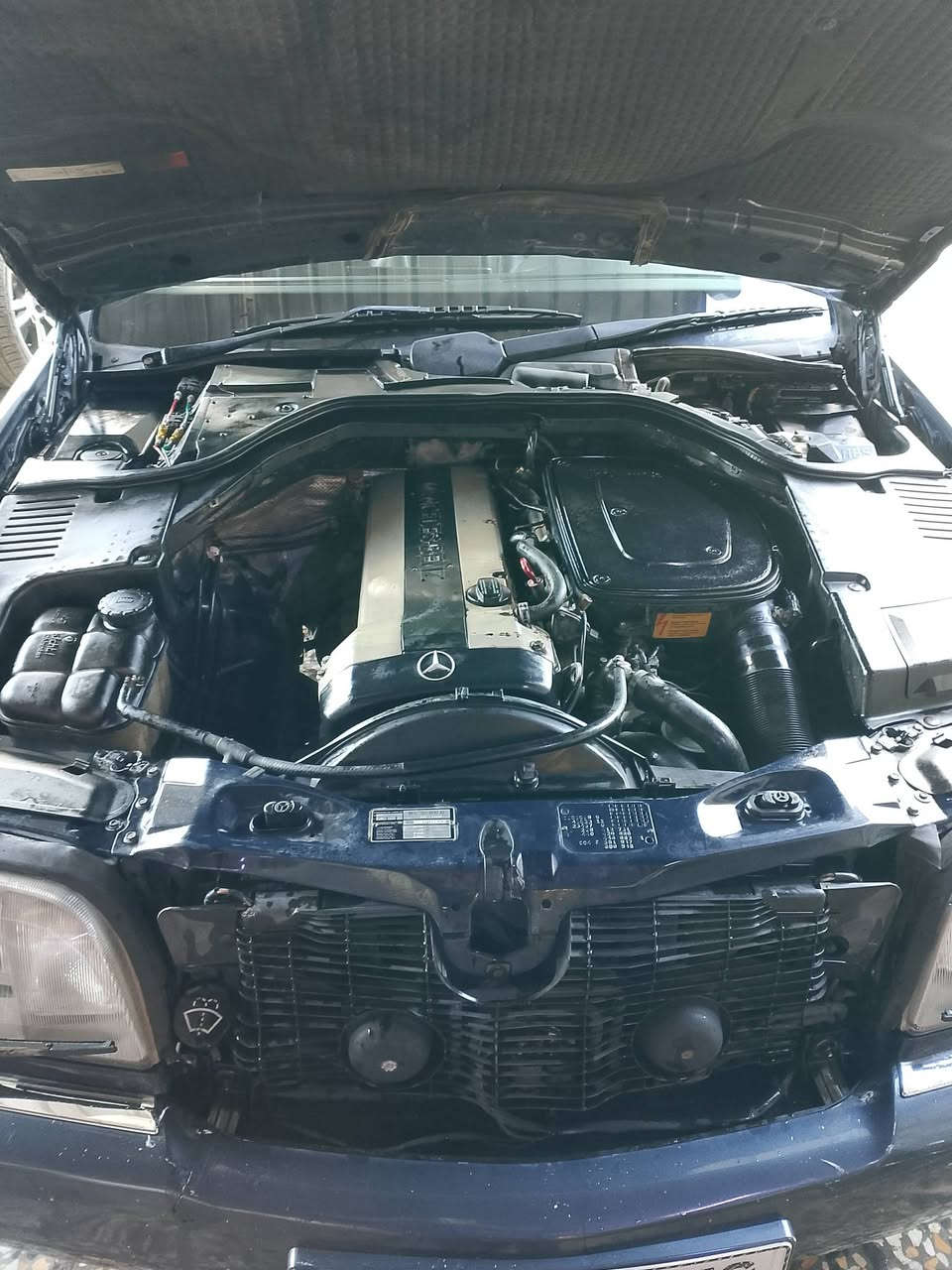 السلام عليكم من رخصت الأدمن المحترم مارسدس شبح 320 رقم بغداد مميز عتراف مباشر  موديل 92 صبغ عام لجماليه بدون ضربه بدون تبديل بدون خياس كبر ومكينه خير من الله حداديه خير من الله كهربائيات علشركه مملعوب بيها غرفه جلد جديده دبل جام فتحه سقف تخم تاير جديد ترايك وين متريد مكاني كربلاء حولي 100خلف السفاره التركيه للأستفسار الأتصال على الرقم 
*********** السعر 78$
