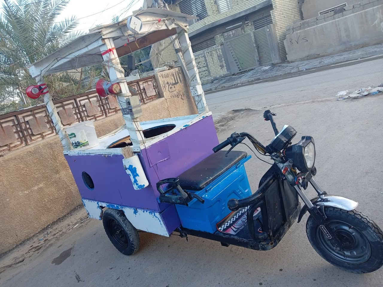 السلام عليكم عندنا هاي الستوته مال شعر بنات للبيع السعر 1,200 وبيها مجال ***********
