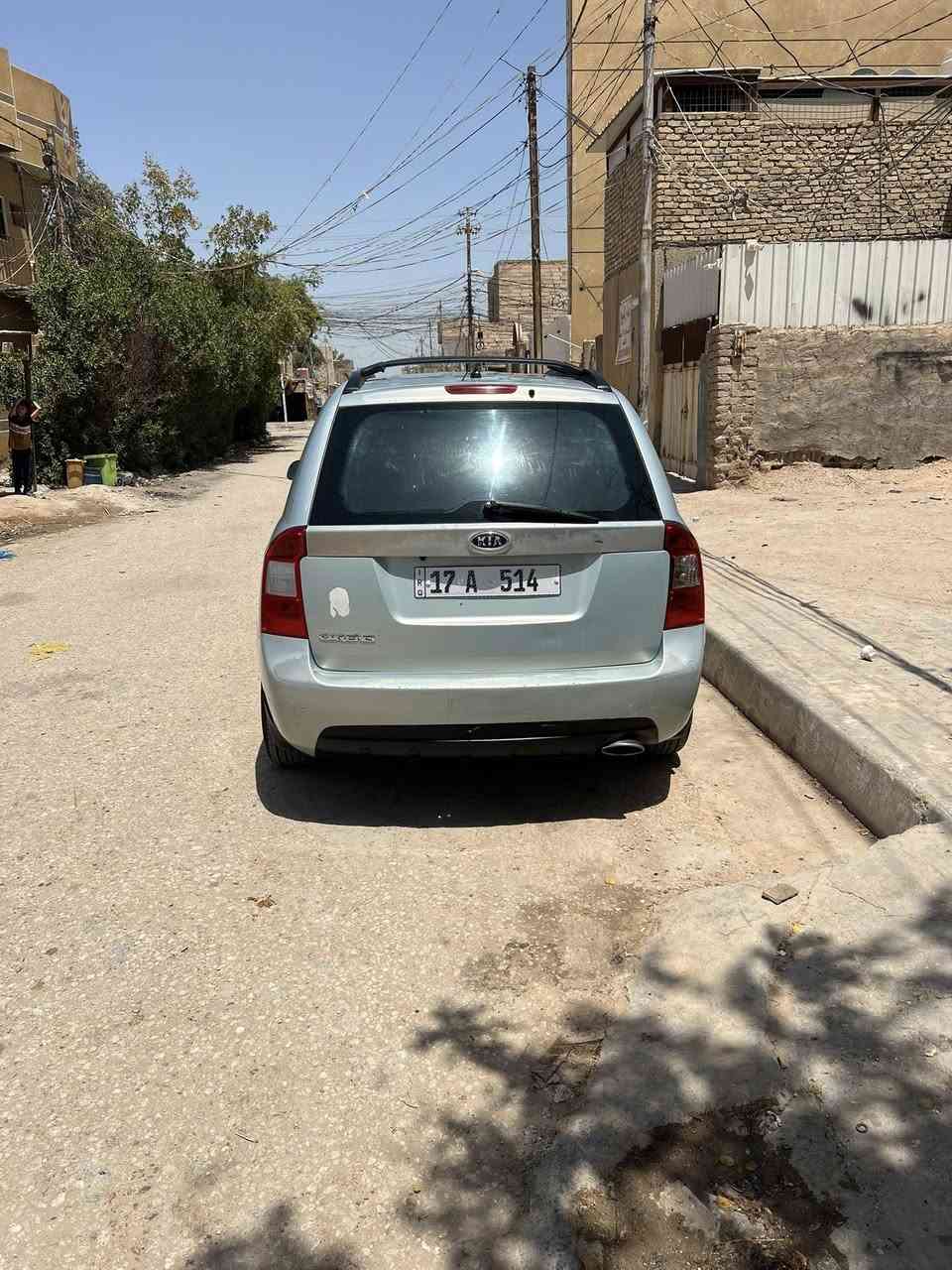 سلام عليكم  كيه كارنز سبعه راكب موديل 2007 خليجي رقم مميزمثنى دولي بئسمي مشروع وطني سياره حلوه  عائليه محرك 2000 جديد كير عادي  حداديه زينه تخم تاير جديد تبريد ثلج❄️ سياره بيه جراد والباب الخلفي بيه خياس من الداخل وفوك اليدادت مال بيبان الخلفيه خياس بسيط ومعمره ومبين بصوره 
لاستفسار تصل مامتواجد ع الفيس مكاني كربلاء ***********
