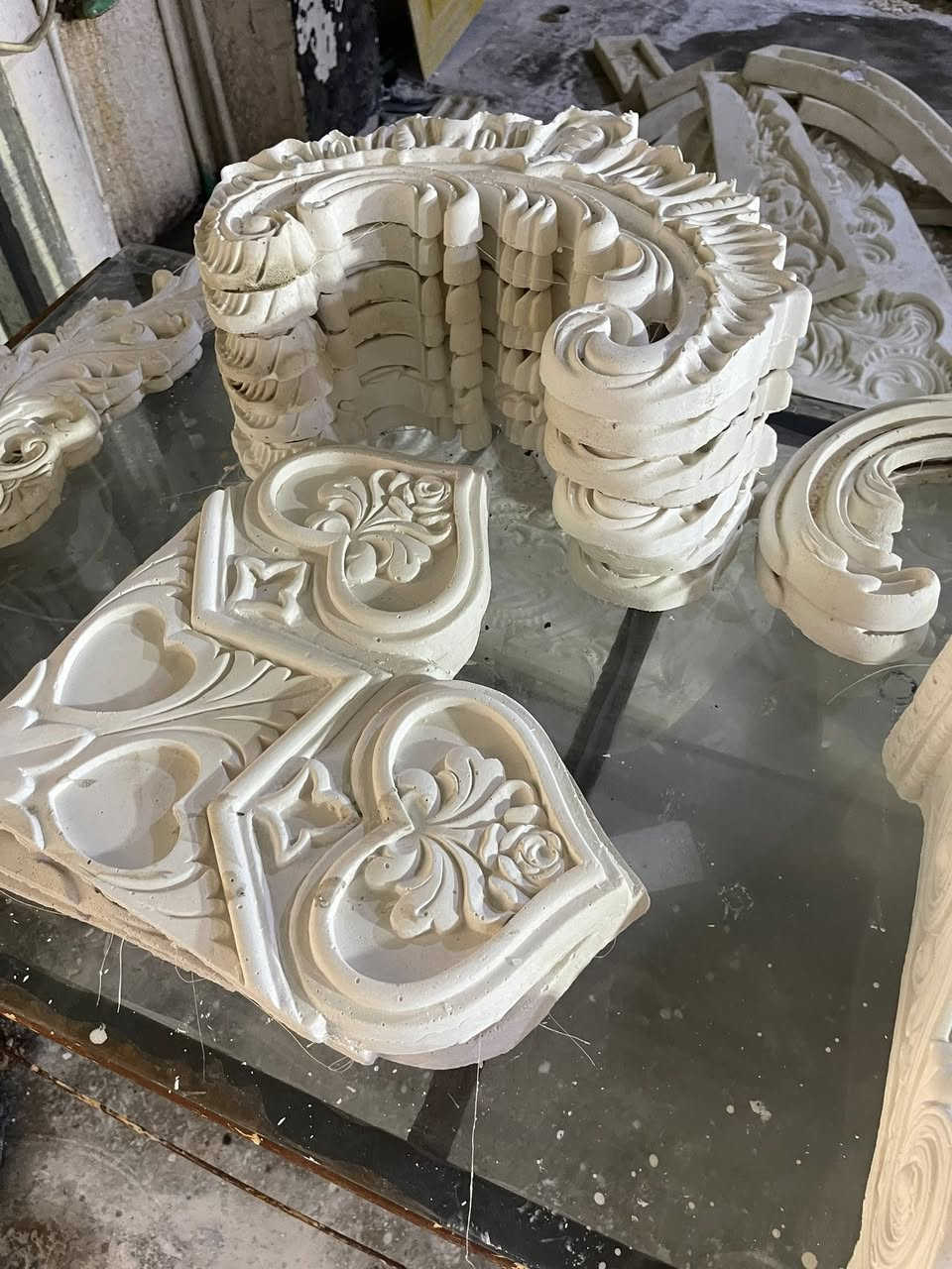 معمل برهان الديكور فلوجه شارع العام مجاور مطعم عافيه ***********
