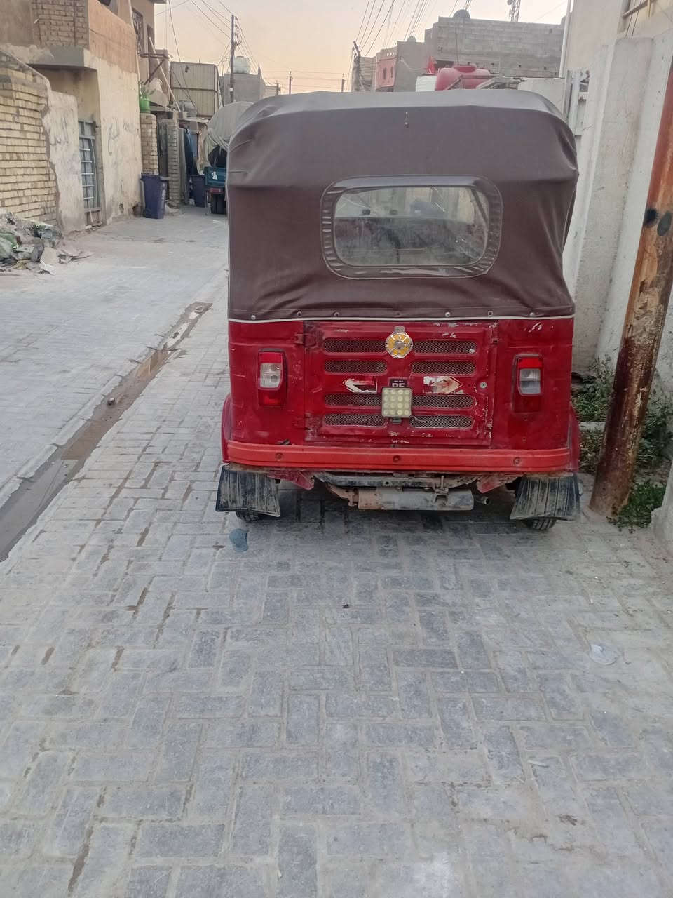 سلام عليكم عندي هاي التكتك مودي١٧شهر محرك٢٠  اوراق اصوليه سعر٢٧٠٠مكاني بياع حي الجهاد بس الشراي يدخل.. رقم ***********واتساب
