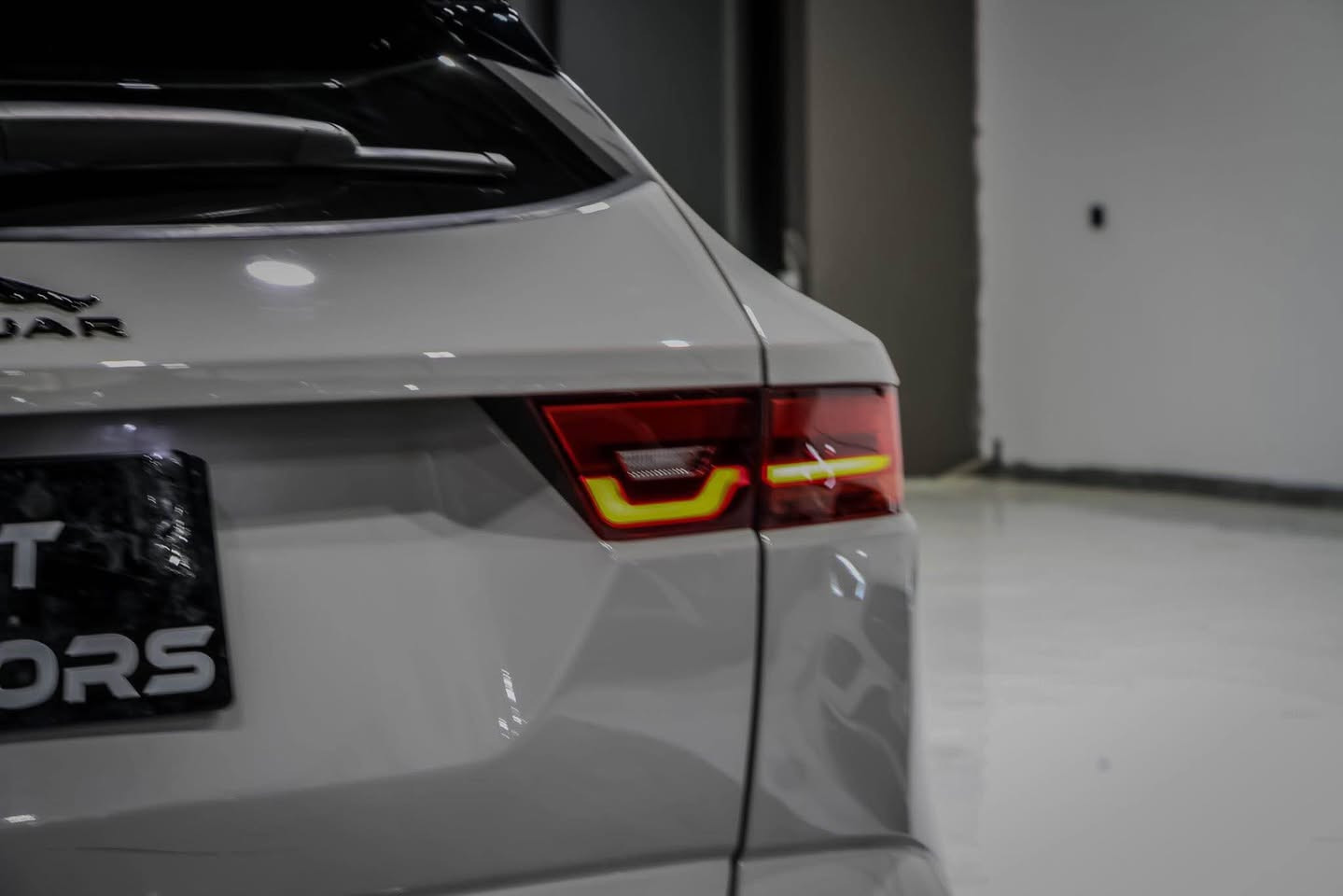 Jaguar E-pace 2023 
رقم اربیل 
ماشی ٤ الف
مکان سیارە اربیل 
سعر 275 ورقە
***********
*********** أربيل, العراق
